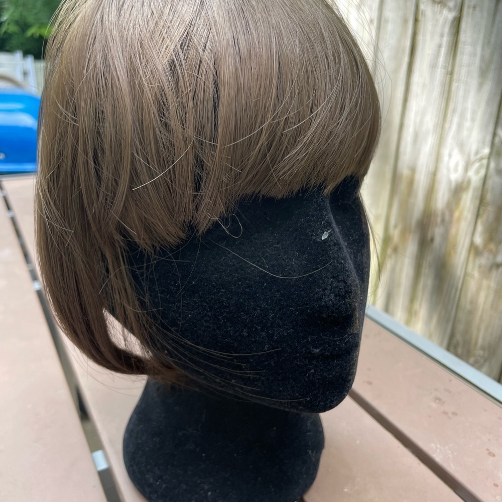 Human hair extensions